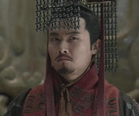 曹操未篡汉与曹丕敢篡位的深层权谋解析