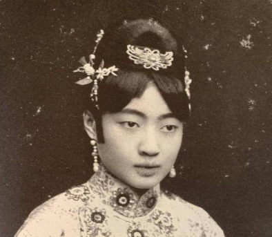 清朝妃子的真实生活是怎样的？