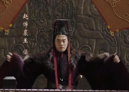 末代棋局：赵悼襄王赵偃的挣扎与沉沦